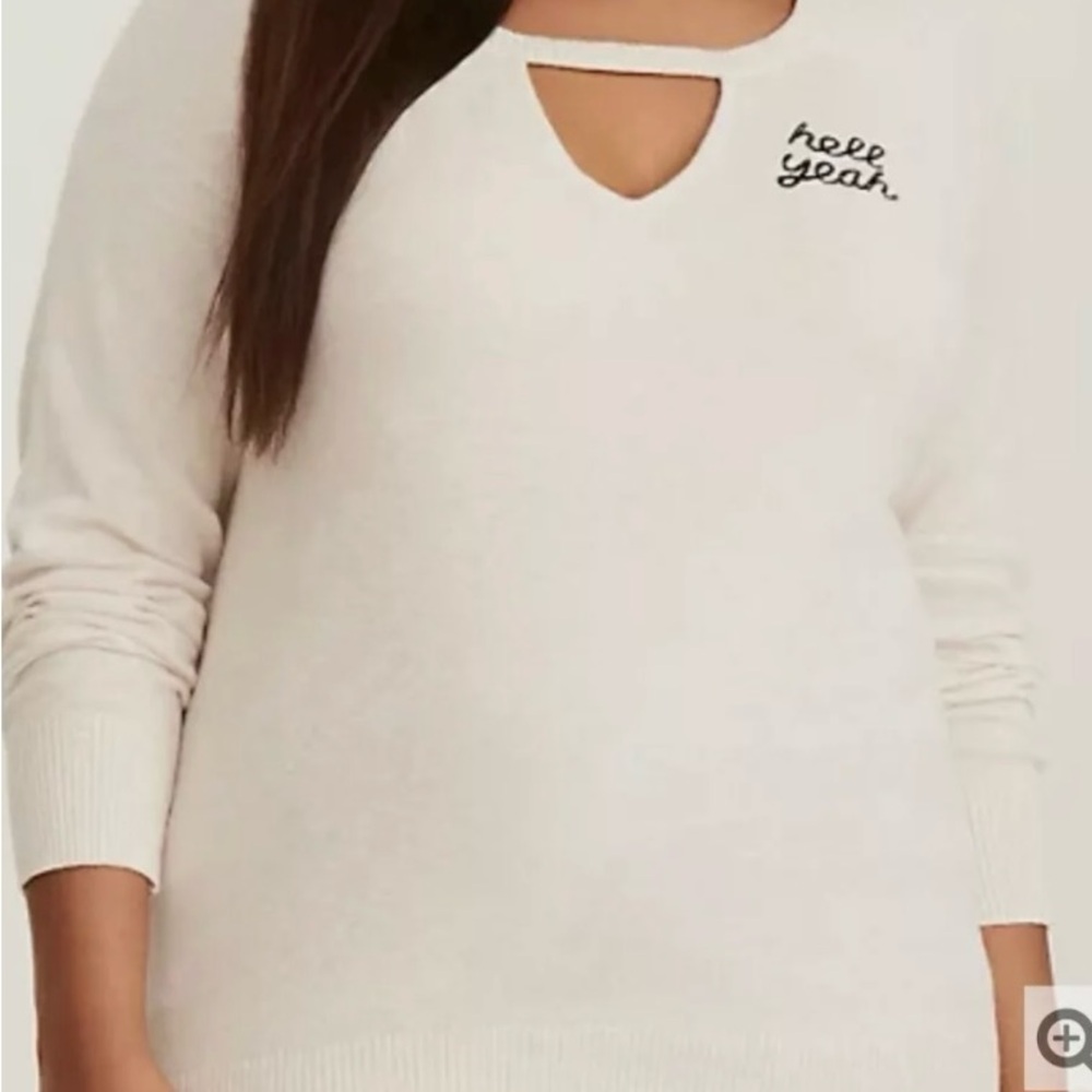 Oatmeal cutout neck graphic raglan